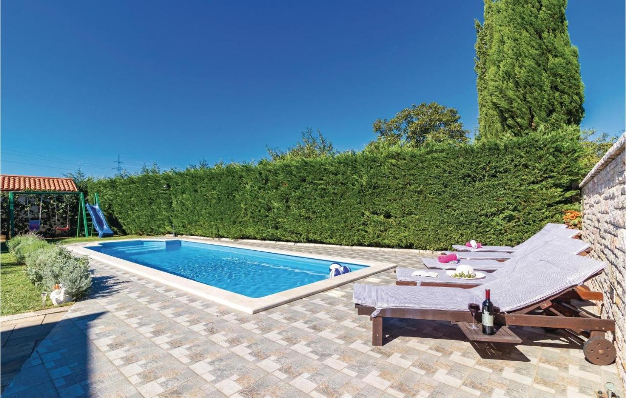 Cozy Home In Frkeci With Outdoor Swimming Pool Barban Exterior photo