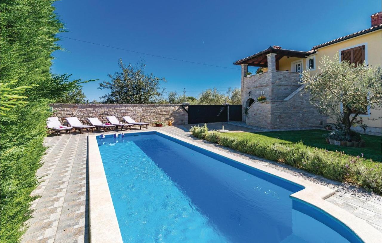 Cozy Home In Frkeci With Outdoor Swimming Pool Barban Exterior photo